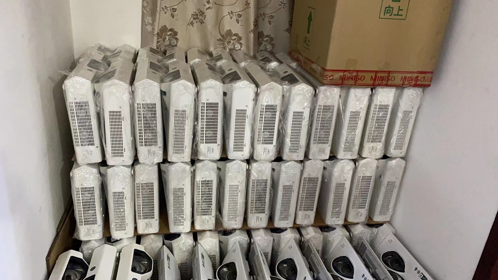 高价回收二手投影机